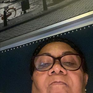 Meet your Posher, Mirtha